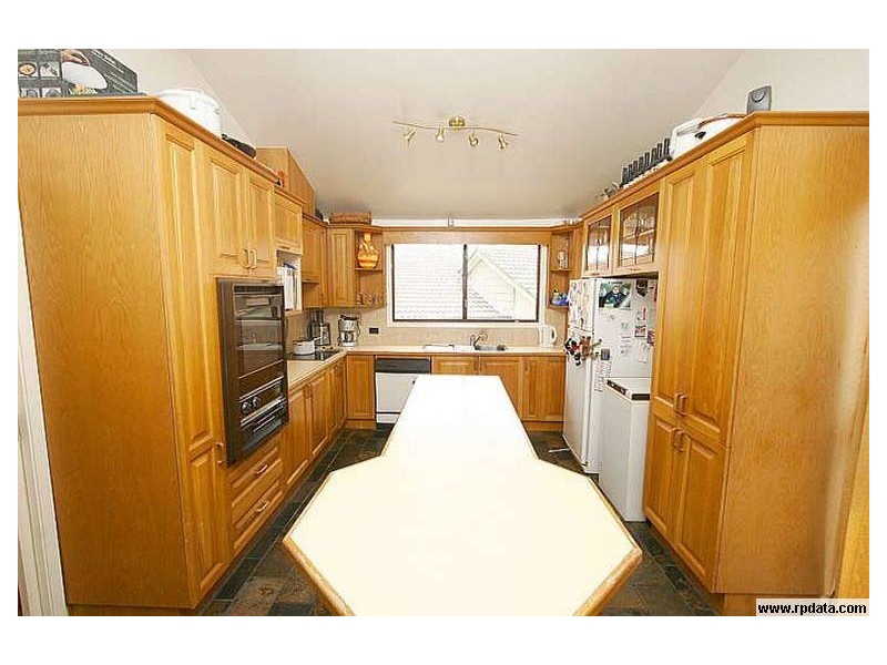 40 Deloraine Drive, Leonay NSW 2750