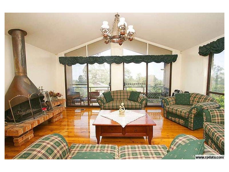 40 Deloraine Drive, Leonay NSW 2750