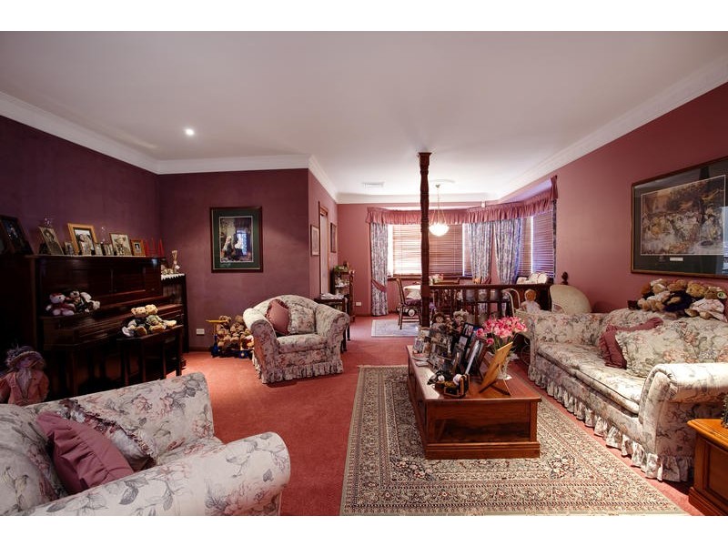 7 Jimbuck Close, Glenmore Park NSW 2745