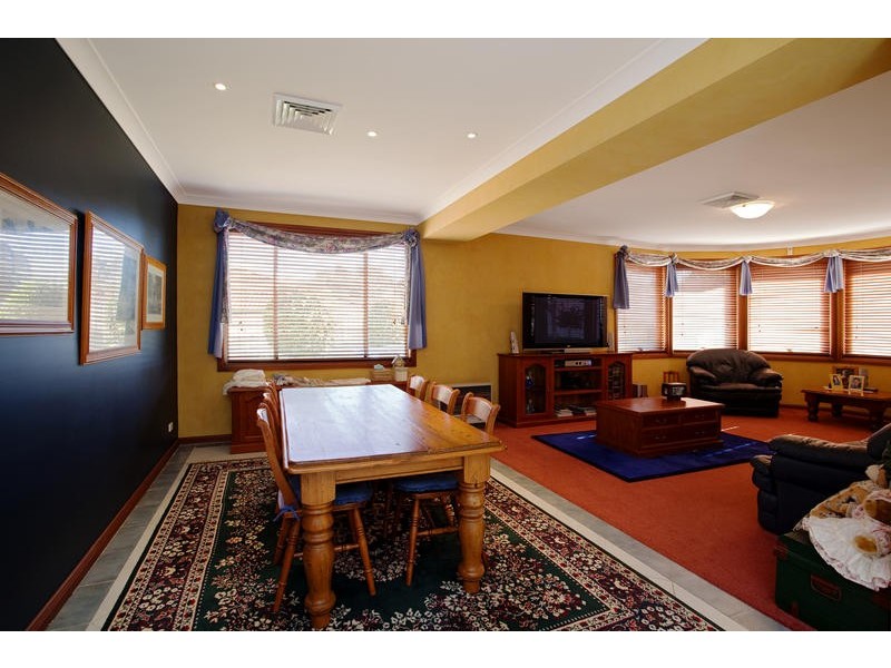 7 Jimbuck Close, Glenmore Park NSW 2745