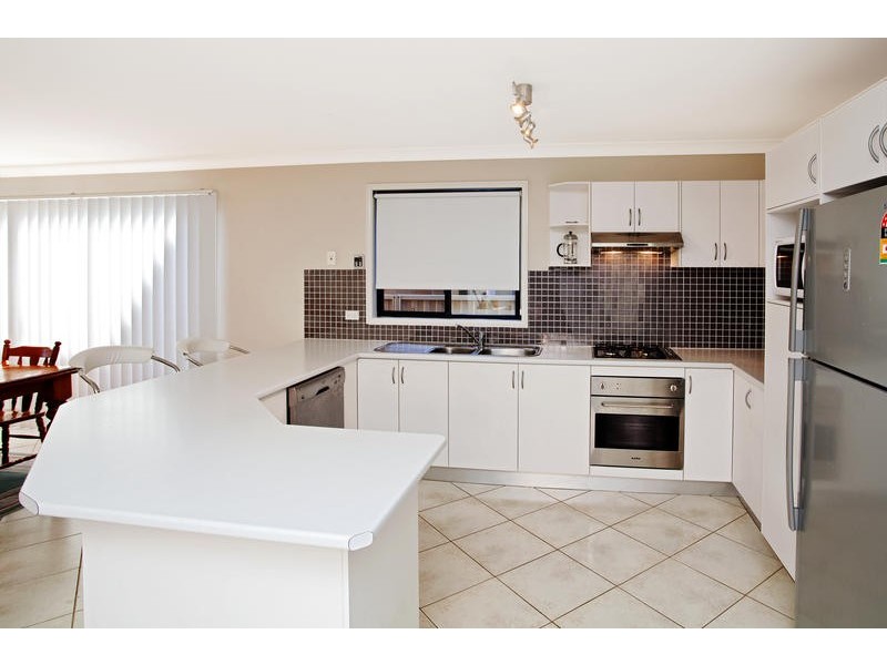 17 Cascade Avenue, Glenmore Park NSW 2745