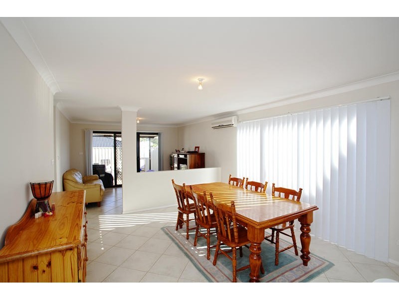 17 Cascade Avenue, Glenmore Park NSW 2745