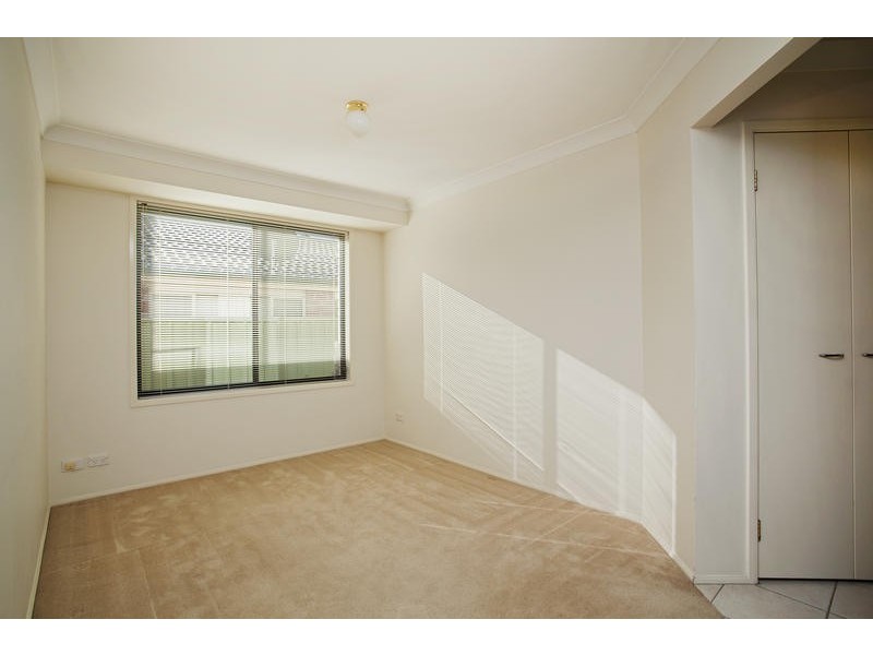 16 Tarrabundi Drive, Glenmore Park NSW 2745