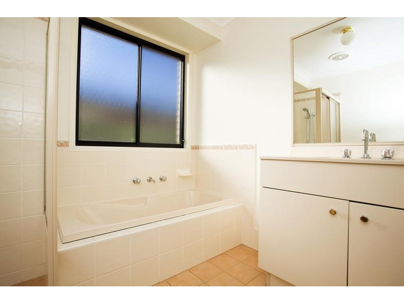 16 Tarrabundi Drive, Glenmore Park NSW 2745