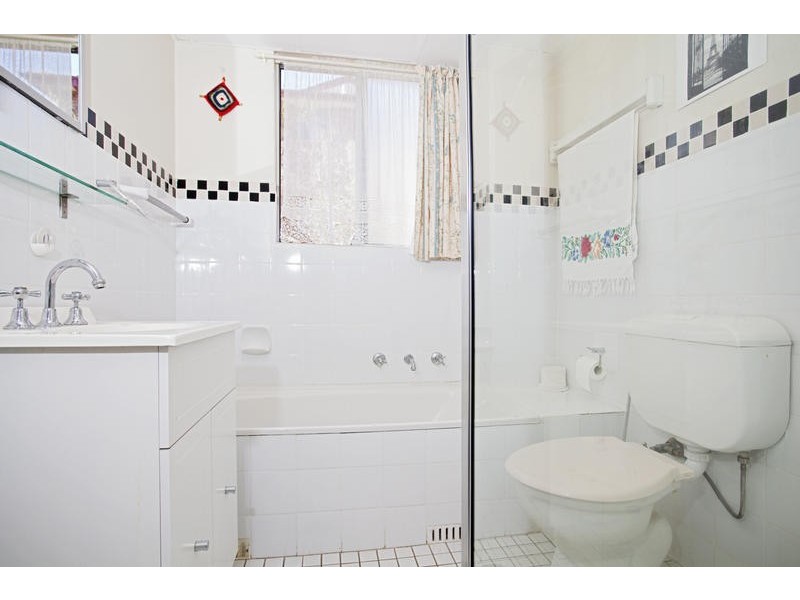 2/63 Park Avenue, Kingswood NSW 2747