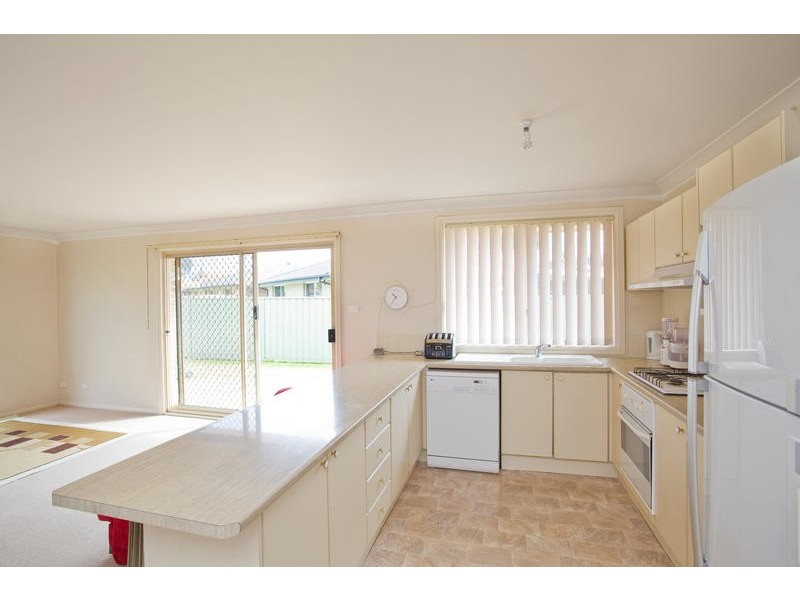 6 Muru Drive, Glenmore Park NSW 2745