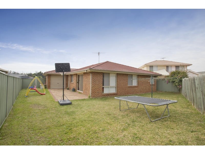6 Muru Drive, Glenmore Park NSW 2745