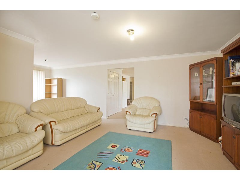 6 Muru Drive, Glenmore Park NSW 2745