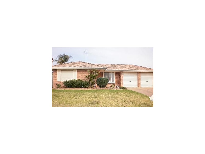 19 Wollabi Crescent, Glenmore Park NSW 2745