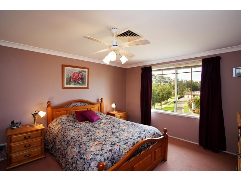 5 Freesia Place, Glenmore Park NSW 2745