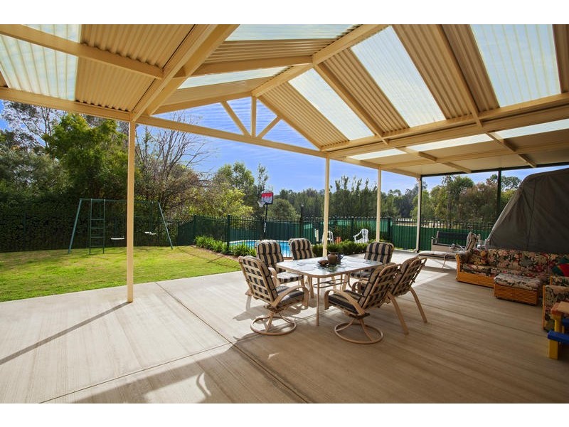 5 Freesia Place, Glenmore Park NSW 2745