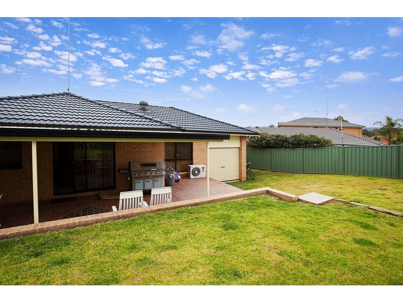 6 Butcherbird Place, Glenmore Park NSW 2745