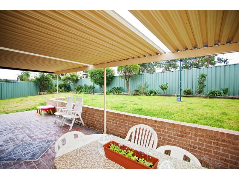 6 Butcherbird Place, Glenmore Park NSW 2745