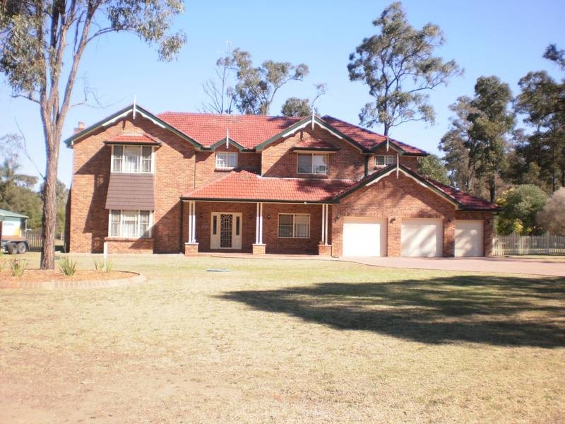 Willeroo Drive, Windsor Downs NSW 2756