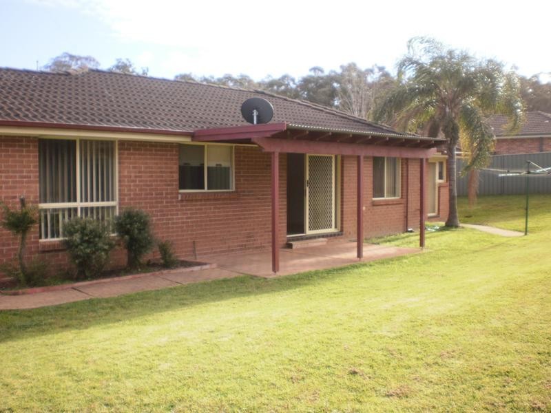 2 Wollabi Crescent, Glenmore Park NSW 2745