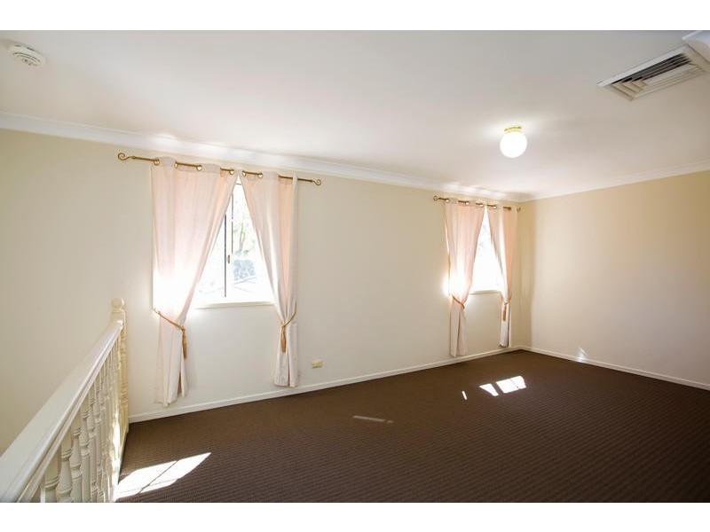 6 Azalea Court, Glenmore Park NSW 2745
