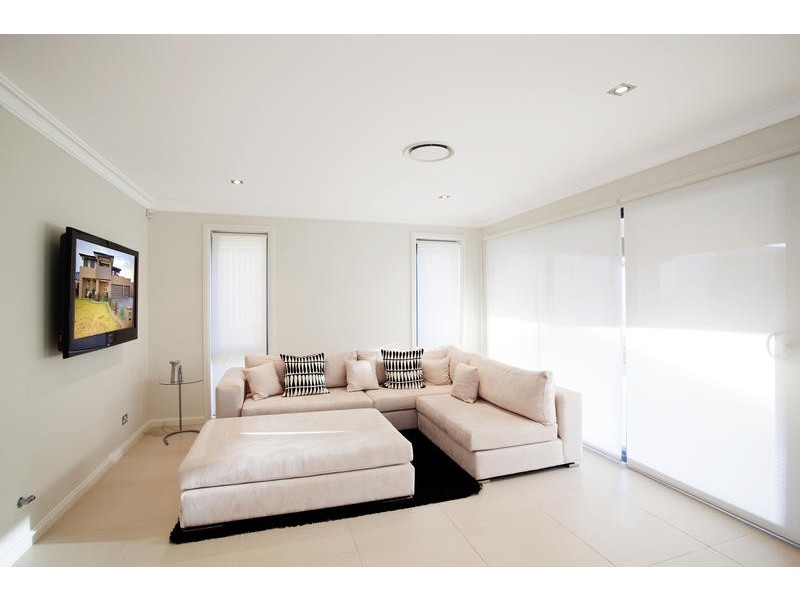 19 Bangalla Parade, Glenmore Park NSW 2745