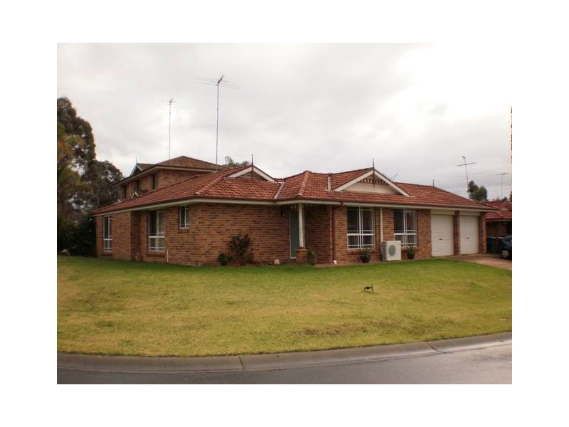 1 Scrubwren Close, Glenmore Park NSW 2745
