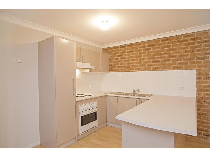 8B Scrubwren Place, Glenmore Park NSW 2745