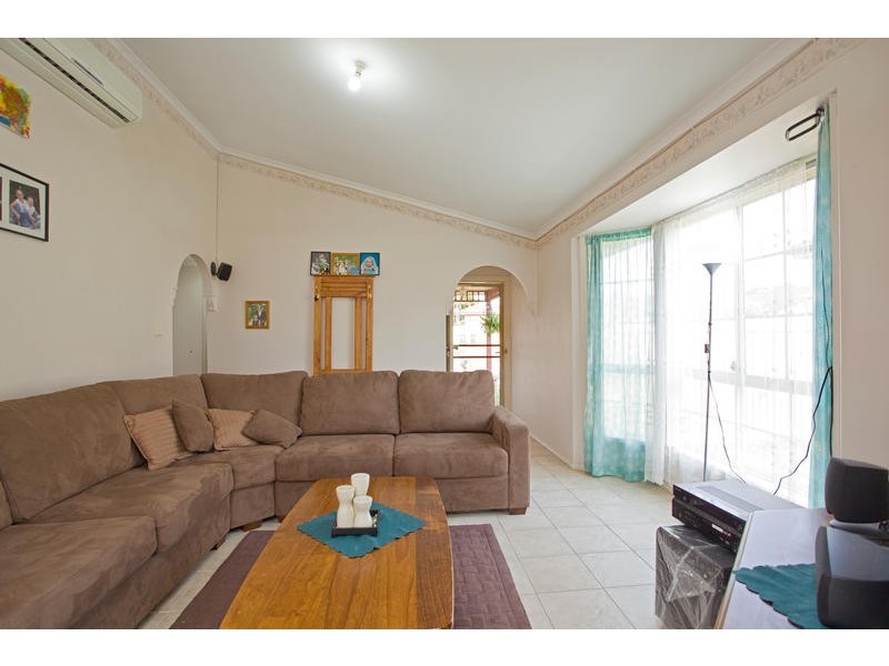 52 Woodlands Drive, Glenmore Park NSW 2745