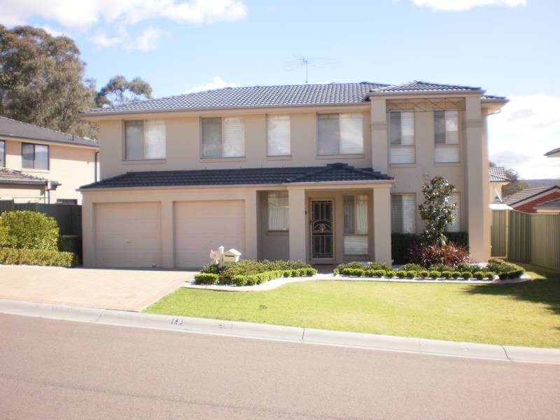 18 Wattlebird Crescent, Glenmore Park NSW 2745