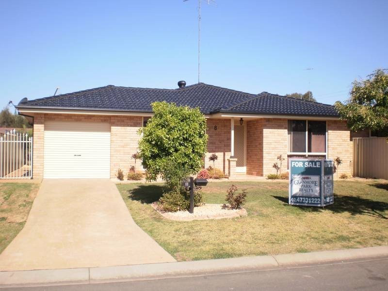 8 Bujan Street, Glenmore Park NSW 2745
