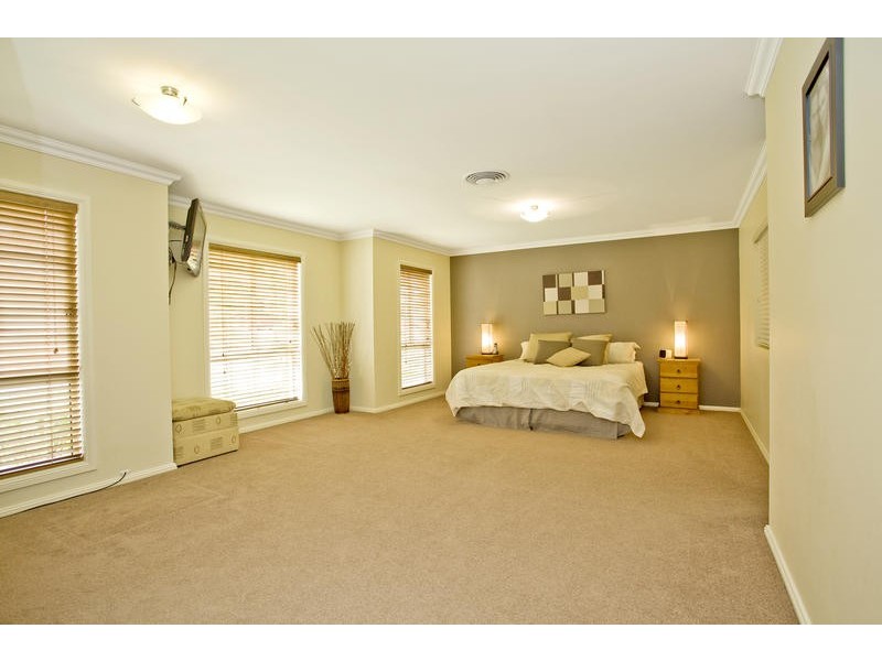 50 Waterford Way, Glenmore Park NSW 2745