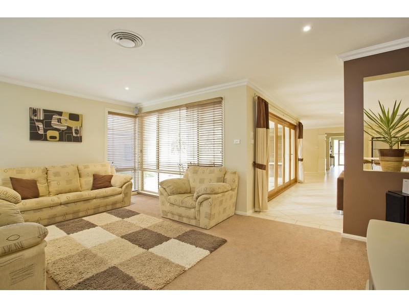 50 Waterford Way, Glenmore Park NSW 2745