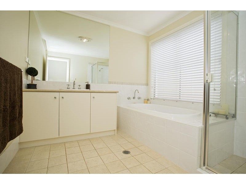 50 Waterford Way, Glenmore Park NSW 2745