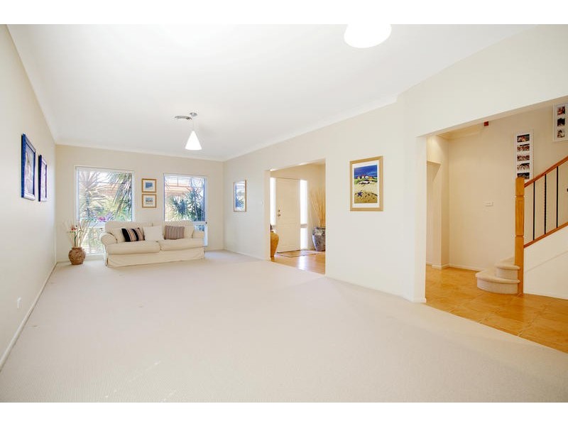 23 Barron Field Drive, Glenmore Park NSW 2745