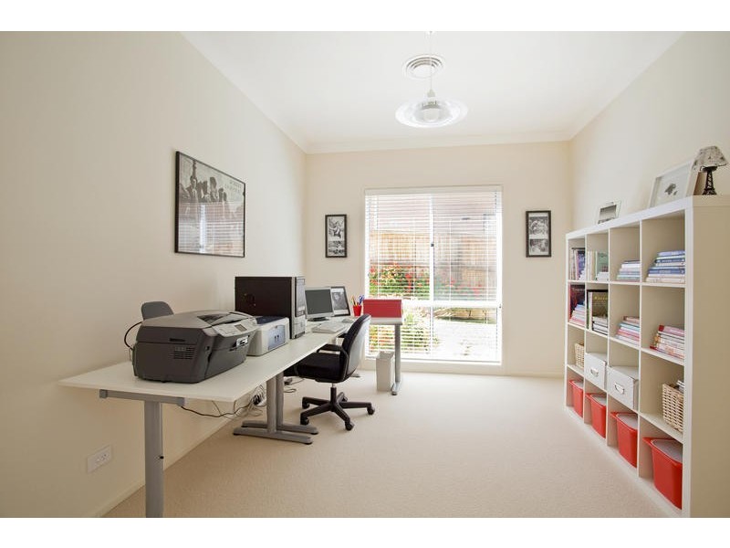 23 Barron Field Drive, Glenmore Park NSW 2745