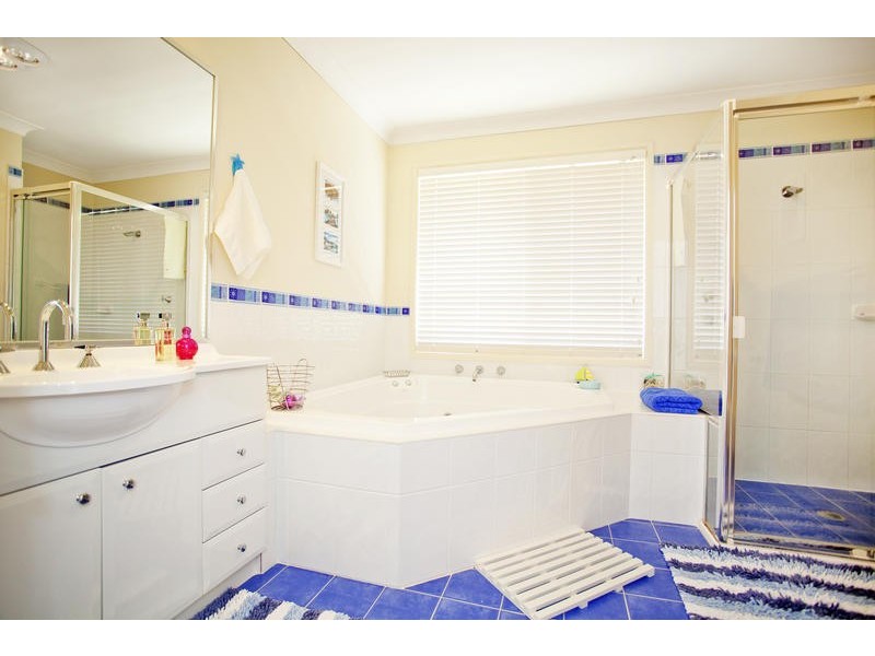 23 Barron Field Drive, Glenmore Park NSW 2745