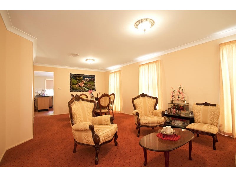 5 Jirramba Court, Glenmore Park NSW 2745