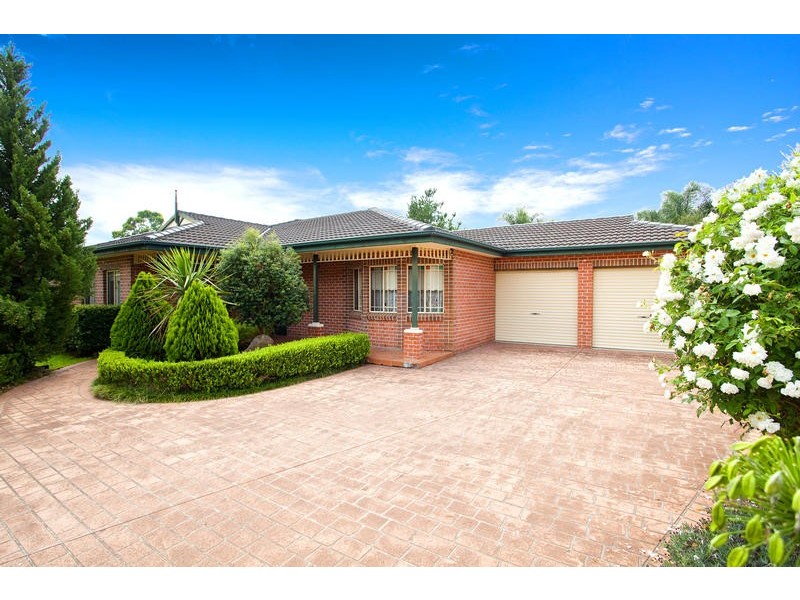 4 Harriett Close, Glenmore Park NSW 2745