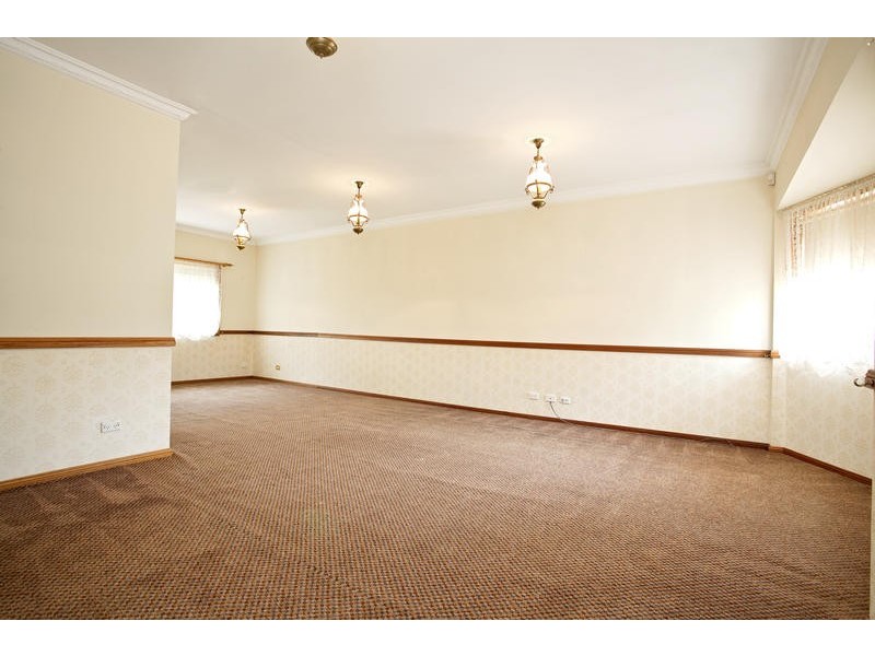 4 Harriett Close, Glenmore Park NSW 2745