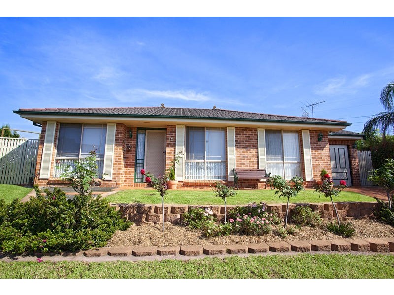 16 Friarbird Crescent, Glenmore Park NSW 2745