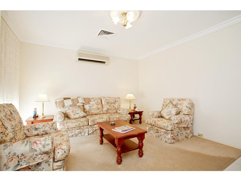 16 Friarbird Crescent, Glenmore Park NSW 2745