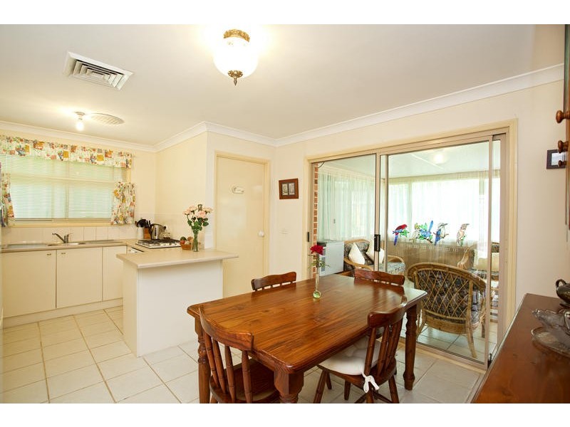 16 Friarbird Crescent, Glenmore Park NSW 2745