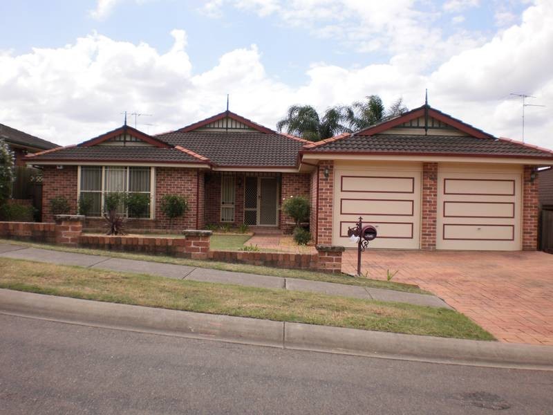 19 Banjo Patterson Crescent, Glenmore Park NSW 2745