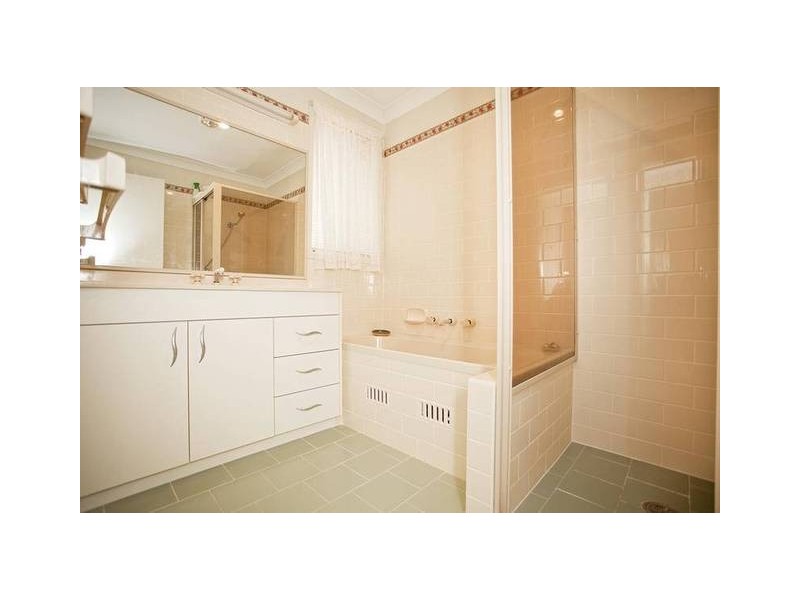 18 Marigold Close, Glenmore Park NSW 2745