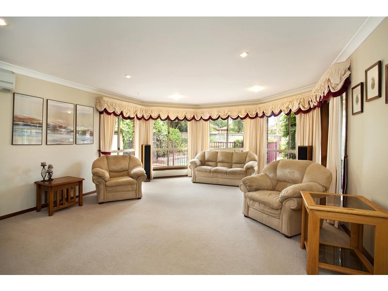 32 Woodlands Drive, Glenmore Park NSW 2745