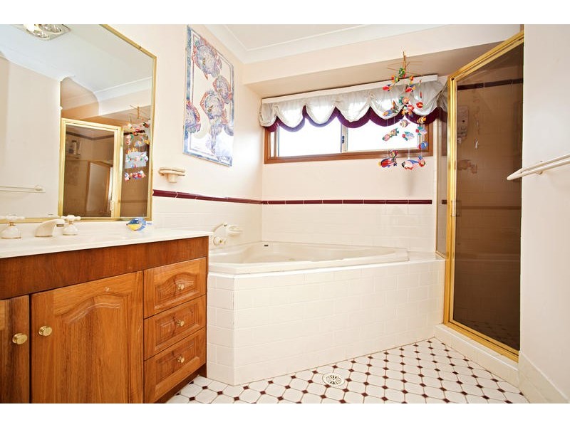 32 Woodlands Drive, Glenmore Park NSW 2745