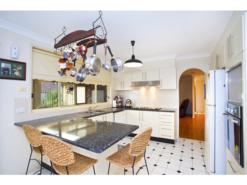 22 Honeysuckle Avenue, Glenmore Park NSW 2745