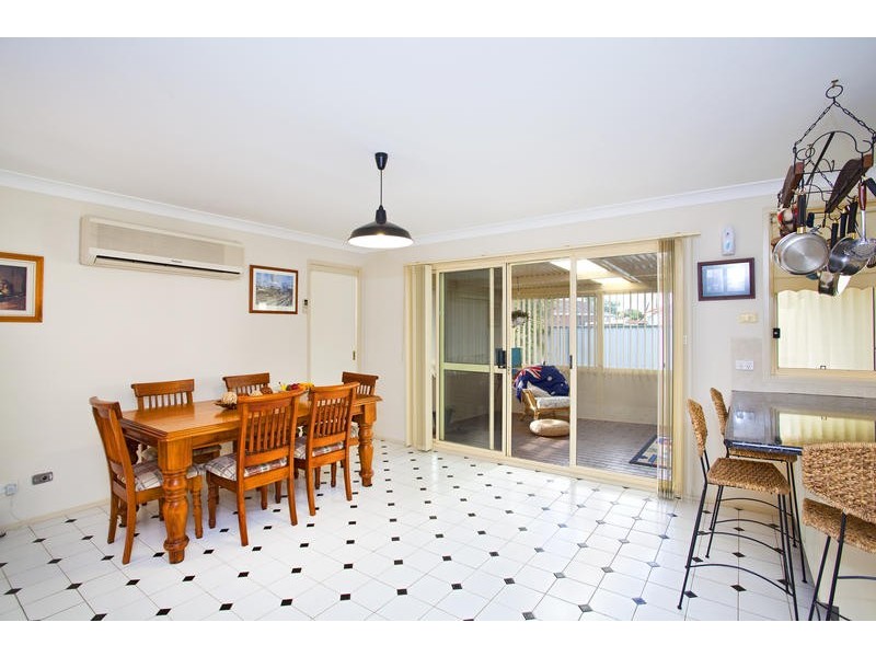 22 Honeysuckle Avenue, Glenmore Park NSW 2745