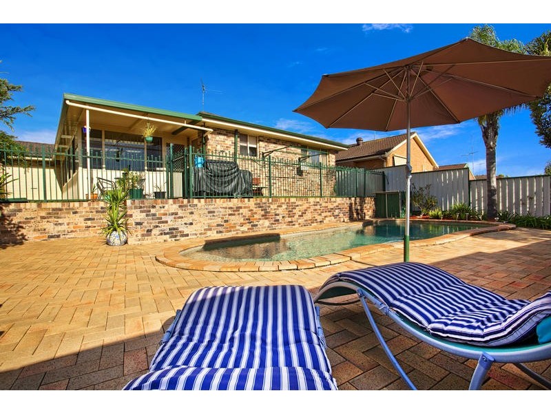 22 Honeysuckle Avenue, Glenmore Park NSW 2745