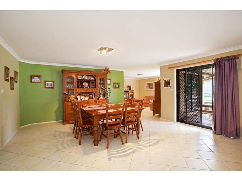 16 Roseville Terrace, Glenmore Park NSW 2745