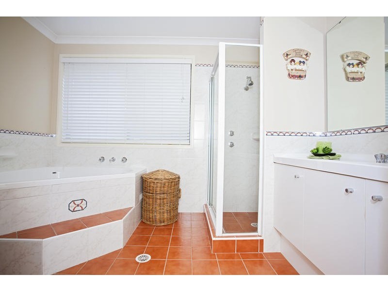 16 Roseville Terrace, Glenmore Park NSW 2745