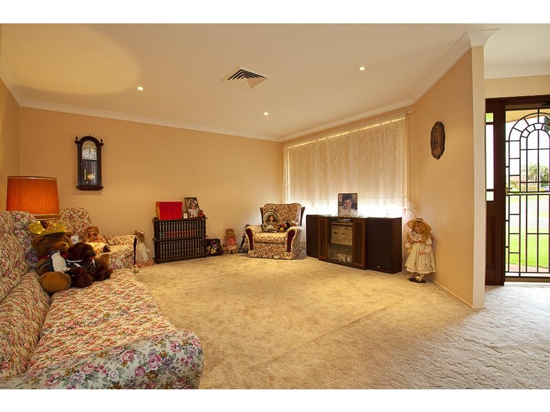 3 Jimbuck Close, Glenmore Park NSW 2745