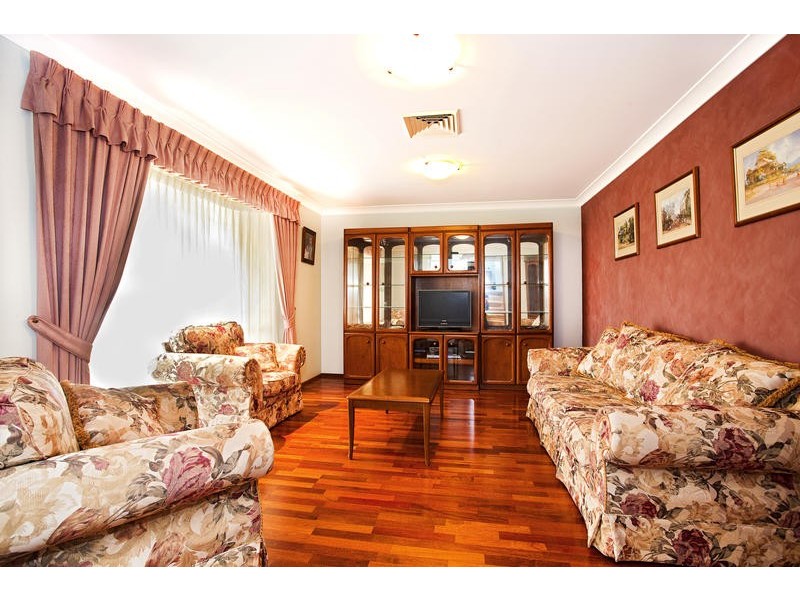 14 Tugra Close, Glenmore Park NSW 2745