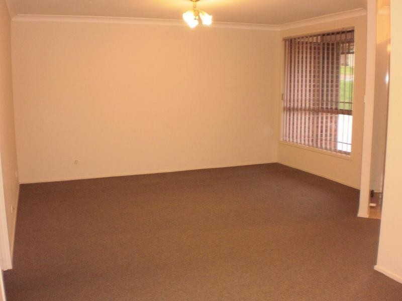 37 Yuroka Road, Glenmore Park NSW 2745